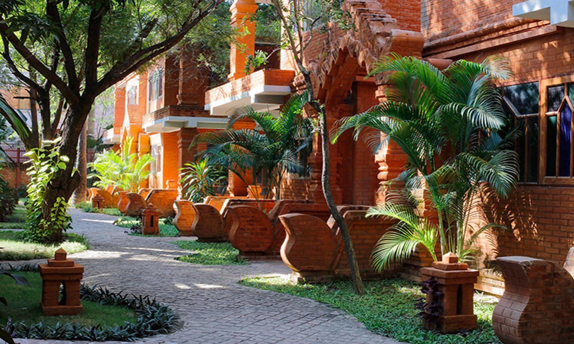 Ananta Bagan Nyaung-U Exterior foto